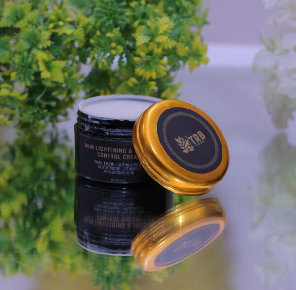Skin Lightening & Melanin Control Cream (PV)